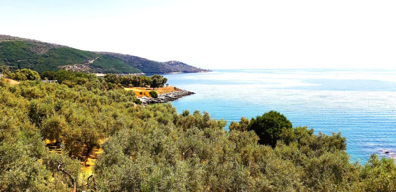 Villa Leonidas Greecefiloxenia เลโฟกาสโตร ภายนอก รูปภาพ